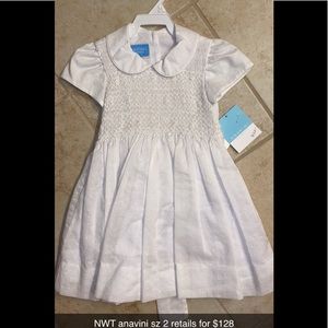 New anavini white smocked dress